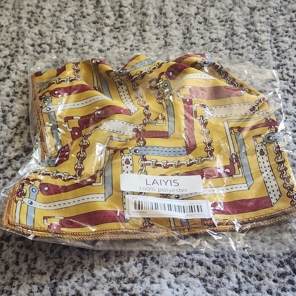 Chain Polyester Head Scarf - Picture 2 of 4